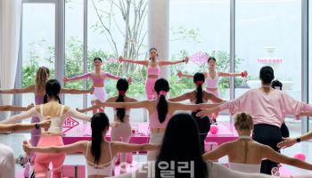 "패션 판매 넘어 함께 운동" 코오롱FnC, '더카트 스튜디오' 론칭