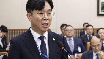 노동장관 "노란봉투법 '교섭창구 단일화' 시행령 개정 검토"