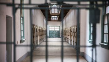 "복부에 강한 둔력"…부산구치소 20대 사망 원인 드러났다