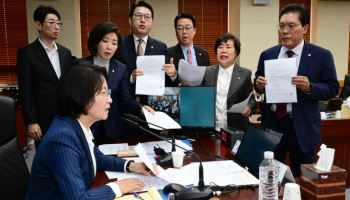국정감사 2주차…여야, 김현지·조희대 이어 10·15 부동산대책 격돌 예고