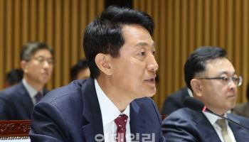 “토허제 해제 탓”vs“前시장 탓”…공방전 벌인 국감(종합)