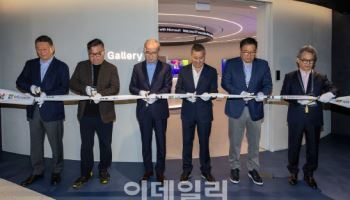 KT·MS, 2.4조 투자 기반 ‘AX 전환 동맹’ 시동… 광화문에 이노베이션 허브 개소