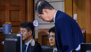 내란특검 "한덕수 공소장 변경 검토"…법무부 인권국장 소환
