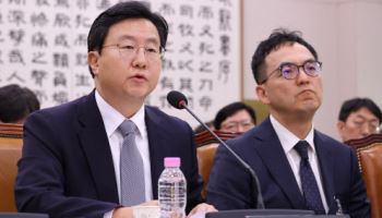 서울중앙지검장 "김건희 여사 연루 사건 무혐의, 수사 미흡 평가 있어"