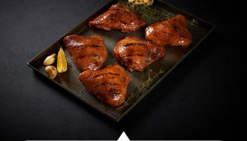 BBQ, 카카오쇼핑라이브에 가정간편식 ‘스모크치킨’ 선보인다