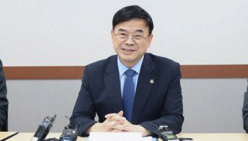 '돈 모아 집 사' '갭투자 의혹' 이상경 국토차관, 사의 표명(종합)