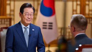 李대통령, 아세안 참석차 출국…‘다자외교 슈퍼위크’ 나서