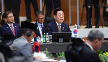 李대통령 “보호무역주의 등 위기 봉착…‘아세안+3’ 협력 박차 가해야”