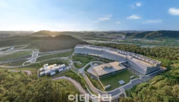 데이터 저장소에서 지능의 심장으로…네이버 '각 세종', AI 시대의 엔진이 되다[르포]