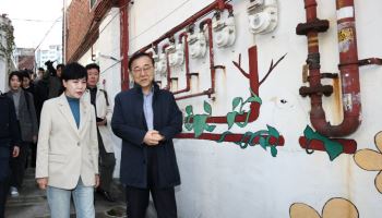 與, 그린벨트·공공부지 검토…전현희 "재건축·재개발 규제 완화"
