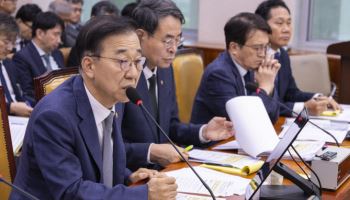 김윤덕 국토장관 “부동산 5인방 집처분 건의…백지신탁화도 검토”