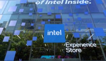 인텔, 강남역에 ‘AI PC’ 팝업 스토어 오픈