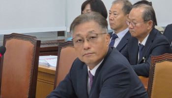 자격 부적합 알면서도 위원 임명…책임 외면한 심평원장