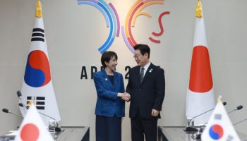李 “도쿄가 아닌 지방서 뵙기를”…다카이치 日 총리 “셔틀외교 잘 활용”