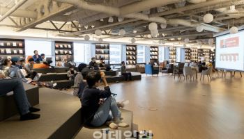 점점 예뻐진다…직원 성형·시술비 쏘는 ‘이 회사’[복지좋소]