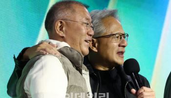 관세 버틴 현대차그룹 '큰 선물'…엔비디아 달고 테슬라 쫓는다