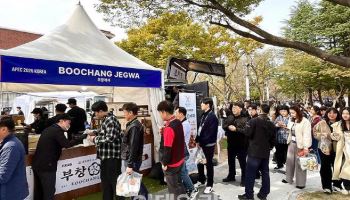 “젠슨황 형님도 호두과자 한입”…APEC 뒤에서 빛난 ‘K디저트 외교’