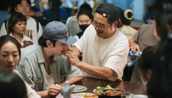 '나혼자 프린스' 김성훈 감독, 이광수와 12년 만에 재회…대환장 생존 코믹 로맨스