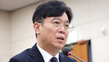 노동장관 "새벽배송 금지,  사회적 대화로 합리적 대안 모색"