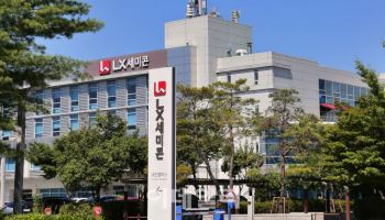 LX세미콘, 3Q 영업익 140억원…전년比 59.1%↓