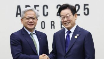 젠슨 황 덕에 한숨 돌린 정부…“AI 적기투자 필요, 예산증액·추경도”