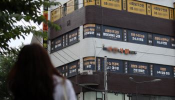학원연합회 “서울 고교생 학원 밤 12시까지 연장 조례 찬성”