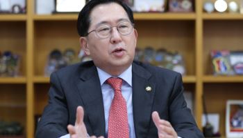 "원잠 전력화까지 15년+α"…유용원 "국내 건조로 美 설득해야"