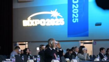 버넥트, 'BIXPO 2025'서 차세대 AI 스마트고글 ‘VisionX’ 선봬