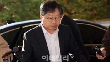 노만석 검찰총장 대행, 사퇴 압박 속 연가…거취 고심
