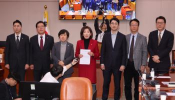 법사위, '검찰 대장동 항소 포기' 놓고 여야 충돌