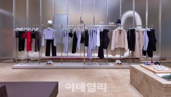 롯데百, 잠실에 스위스 스포츠 브랜드 ‘온’ 매장 오픈