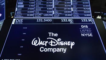 디즈니, 매출 부진·유튜브TV와 분쟁 장기화에 주가 8%↓