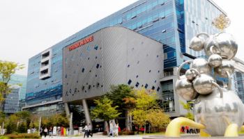 팅크웨어, 3분기 누적 매출 4천억 돌파…"로봇청소기 공급 확대"