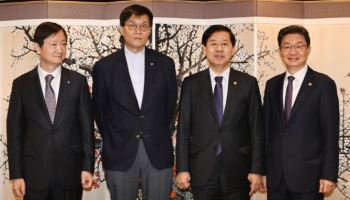 외환당국 구두개입성 발언·실개입…환율 1450원대로 ‘뚝’(상보)