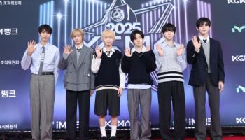 'IS 라이징스타' 킥플립 "데뷔 딱 300일에 값진 상 기뻐 "