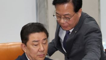 尹정부 삭감→李정부 부활…野 "특활비 기준이 뭔가" 맹공
