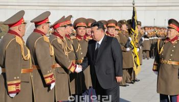 국가안전보위기관 방문한 北 김정은…내부 기강 다지기 집중