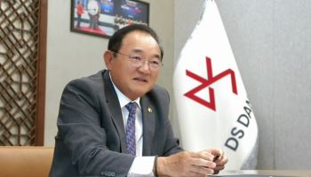 "어려울 수록 투자...철저한 부채 관리로 60년 지속 성장"