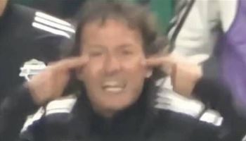 연맹 상벌위 "전북 타노스 코치 손동작 '인종차별'로 판단…제재금·출장정지 처분&quot...