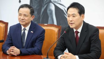 ‘은근한 신경전’ 장동혁 “상호존중”…中대사 “국민감정 증진”