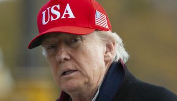 가상자산 폭락에 휘청…트럼프家 순자산 10억달러 증발