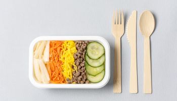 대한항공, 식물성 원료로 만든 기내식 용기 도입