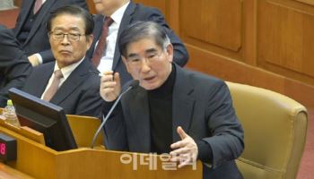 막장 재판 일삼던 김용현 변호인 결국…감치 대기