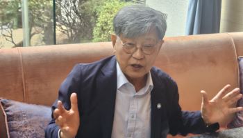 [저자와 만남]박노희, 말더듬 소년에서 UCLA 최장수 학장으로