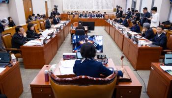‘K-스틸법’ 법사위 통과...산업 재편·저탄소 전환 지원