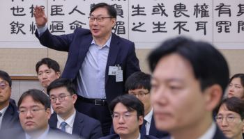 법무부 "고검장 출신 변호사가 이화영 회유"…당사자 "사실 아냐"