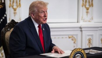 트럼프, 합법 이민까지 정조준한 강경책 논란…“제3세계 이민 영구 중단”