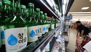 내년 9월부터 술병에 음주운전·임신부 ‘경고 그림’ 붙는다