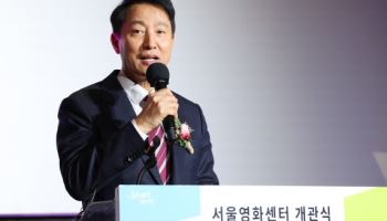 "무리한 짜맞추기 기소"…오세훈 시장, 김건희 특검 기소에 반발