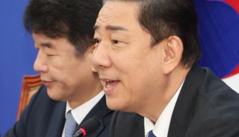 與, 12월3일 '민주화운동 기념일' 추진…김병기 "국민이 대한민국 지켜"